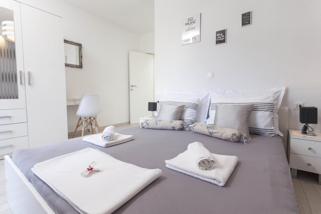 Apartmani Marina Makarska Eksteriør billede